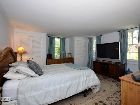 297 MILL PLAIN ROAD, FAIRFIELD, CT 06824  Photo 10