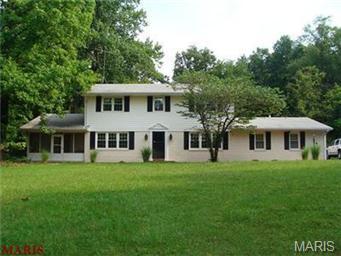 105 HOVEN DRIVE, PACIFIC, MO 63069 