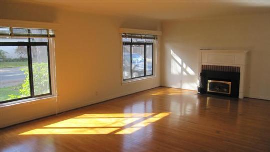 275 39TH ST, SACRAMENTO, CA 95816  Photo 3