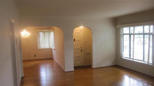 275 39TH ST, SACRAMENTO, CA 95816  Photo 5