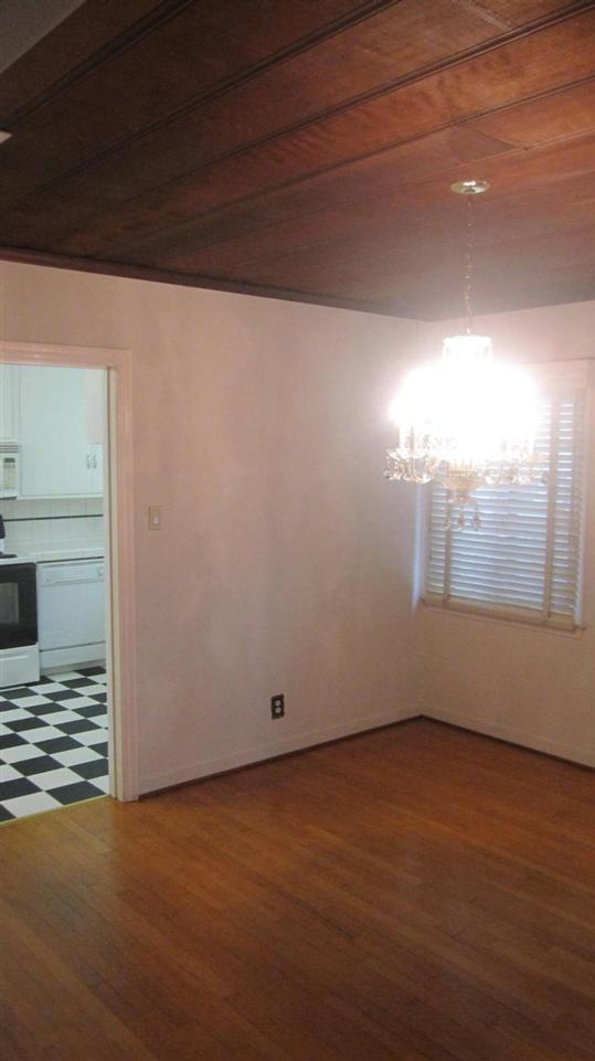 275 39TH ST, SACRAMENTO, CA 95816  Photo 7