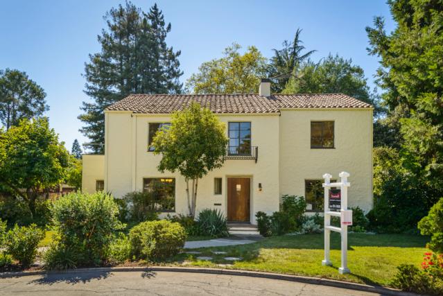 50 HAMILTON CT., PALO ALTO, California