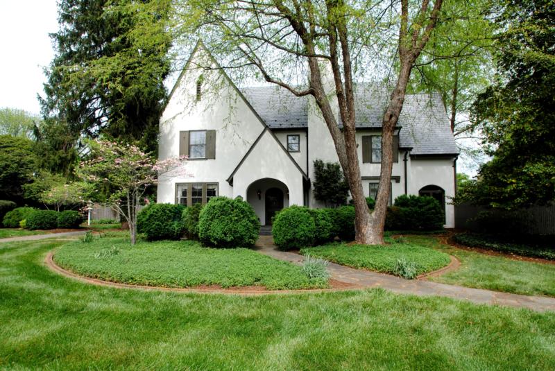 3900 PEAKLAND PLACE, LYNCHBURG, VA 24503