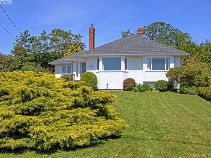 284 BEACH DRIVE, VICTORIA, BC V8S 2M1 Krista VKrista V