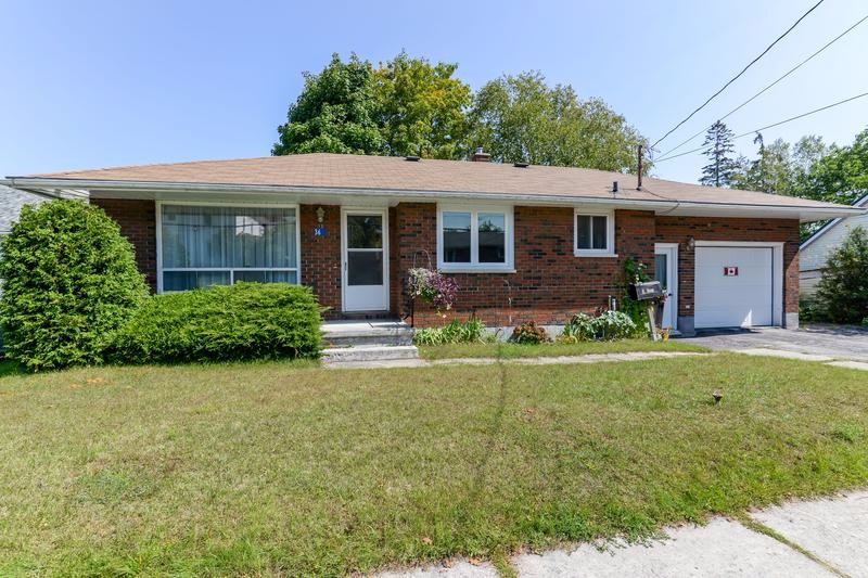 38 SCOTT AVE, FRANKFORD, ONTARIO K0K2C0 Trish Clarke