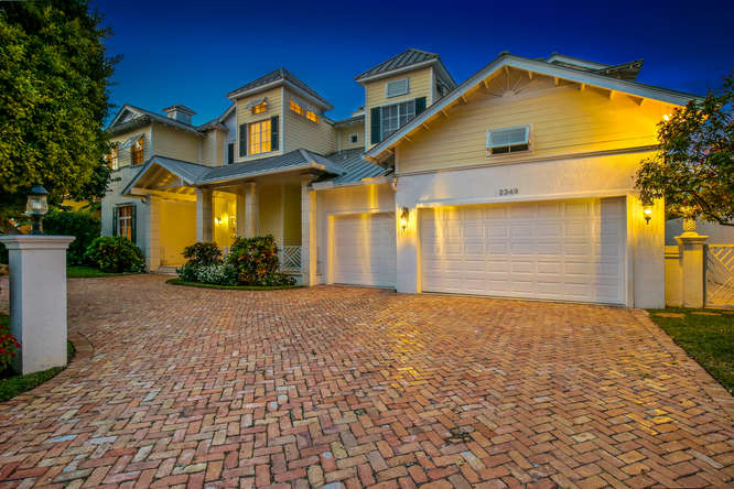 2349 NE 30th Court