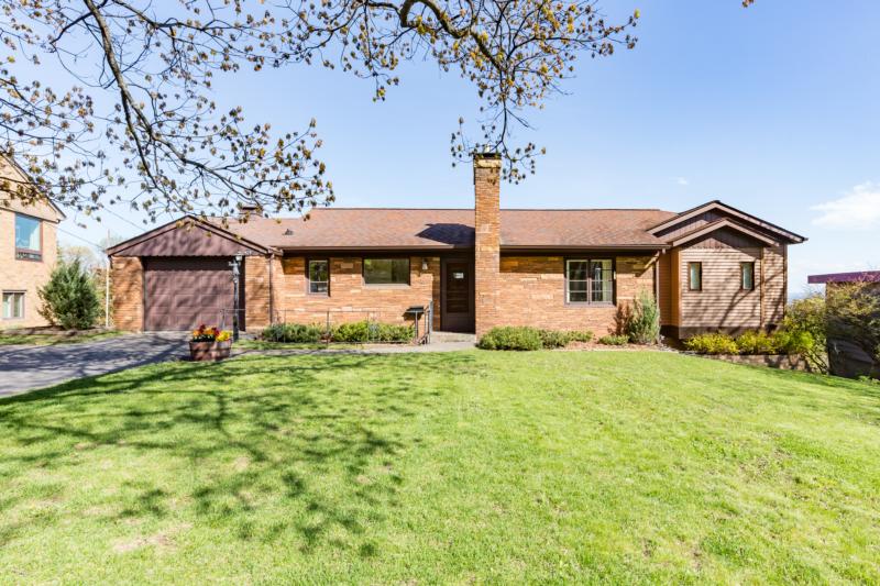 426 LEICESTER AVE, DULUTH, MN 55803