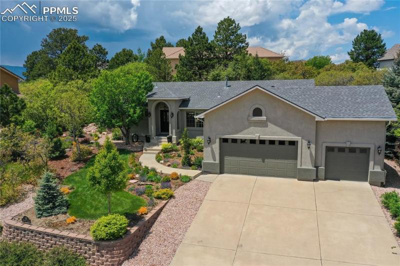 40 Wuthering Heights Drive