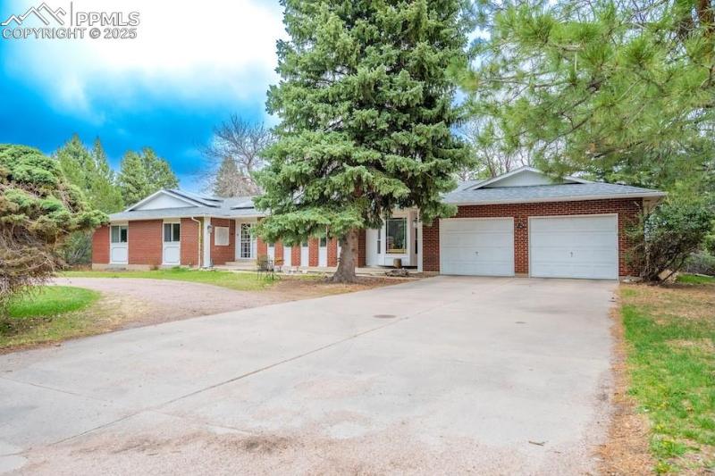 211 Stratmoor Drive