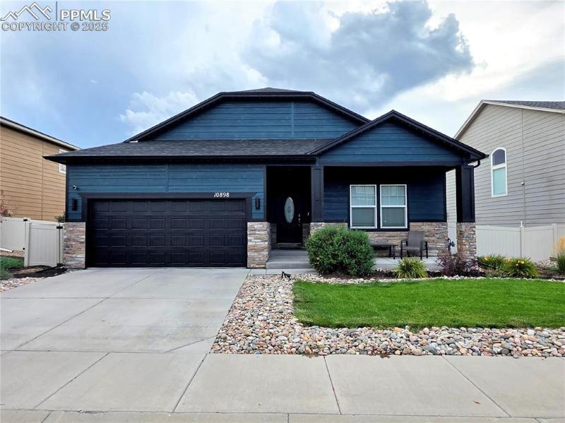 10898 Hidden Prairie Parkway