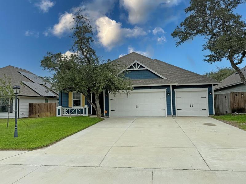 146 NORWOOD OAKS DR, ROCKPORT, TX 78382