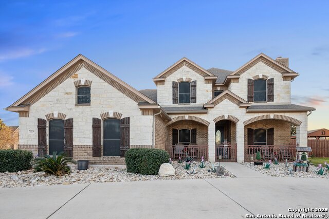 6904 LAURA HTS