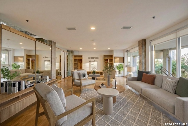 1115 S Alamo #2213