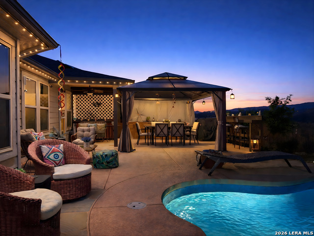 10242 Juniper Oaks