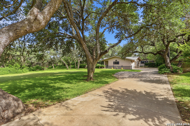 100 FLEETWOOD DR