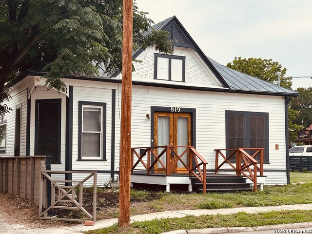 819 WYOMING ST