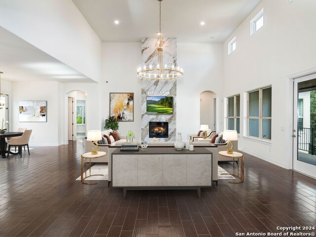 7222 BLUFF RUN