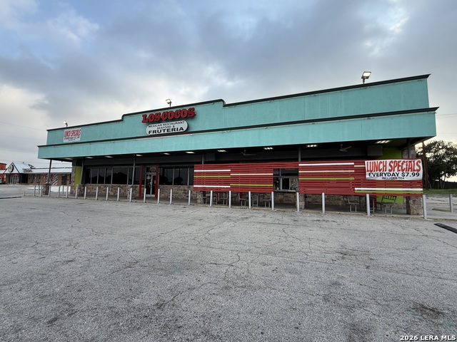 1502 BANDERA RD