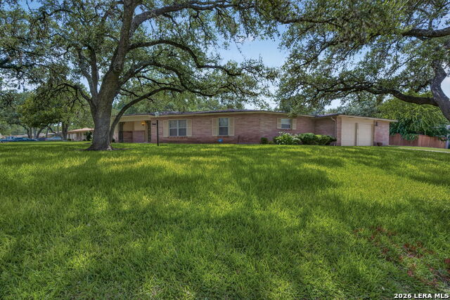 105 DORIS DR