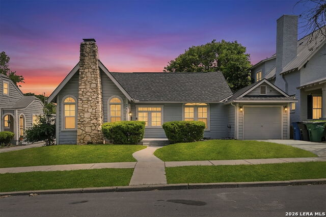 211 W NORWOOD CT