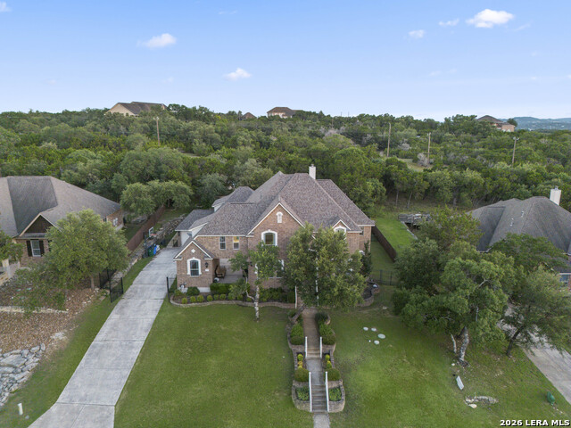 9042 WOODLAND TRCE