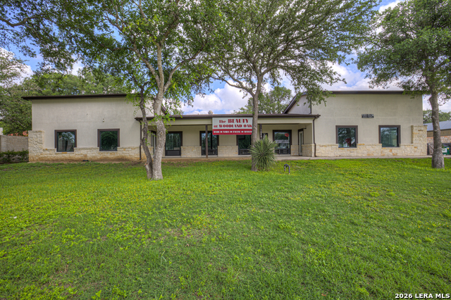 1209 WOODLAND OAKS DR