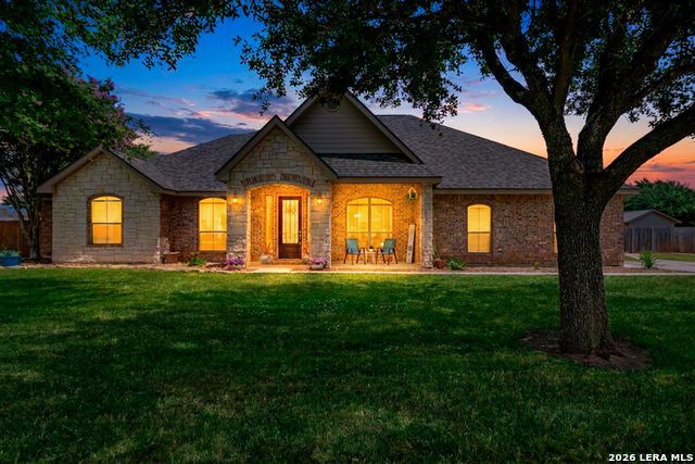 1446 Emily Ln