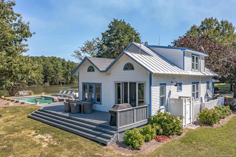  754 Wicomico Point Road HEATHSVILLE, VA 22473 