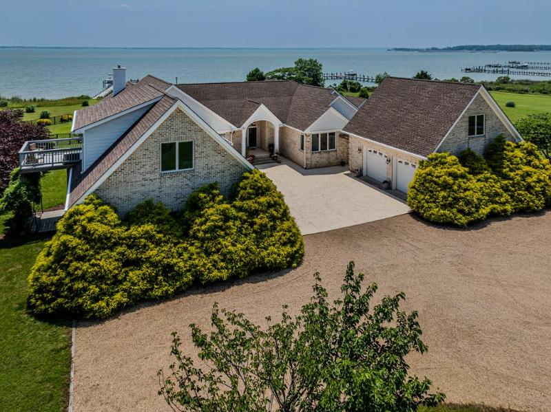 3308 Windmill Point Road, WHITE STONE, VA 22578