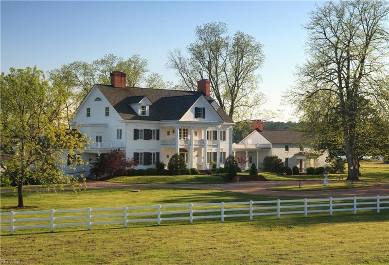 4750 Warner Hall, Gloucester County, VA 23061 | Slideshow Image #1