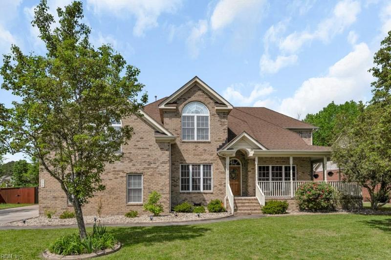 336 Naples Court, Chesapeake, VA 23322