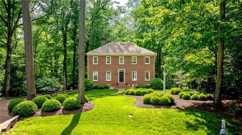 105 Sixpence, York County, VA 23185 | Slideshow Image #1