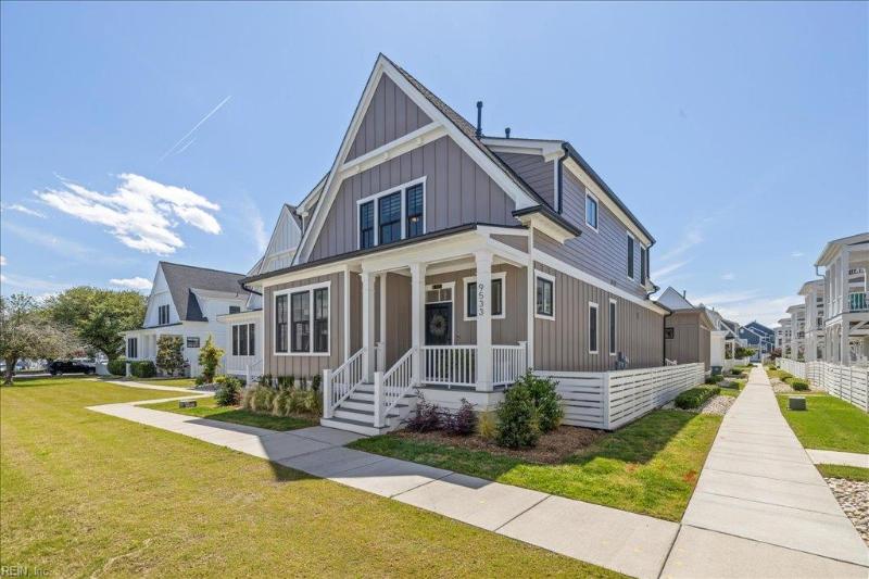 9533 Marina Drive, Norfolk, VA 23518