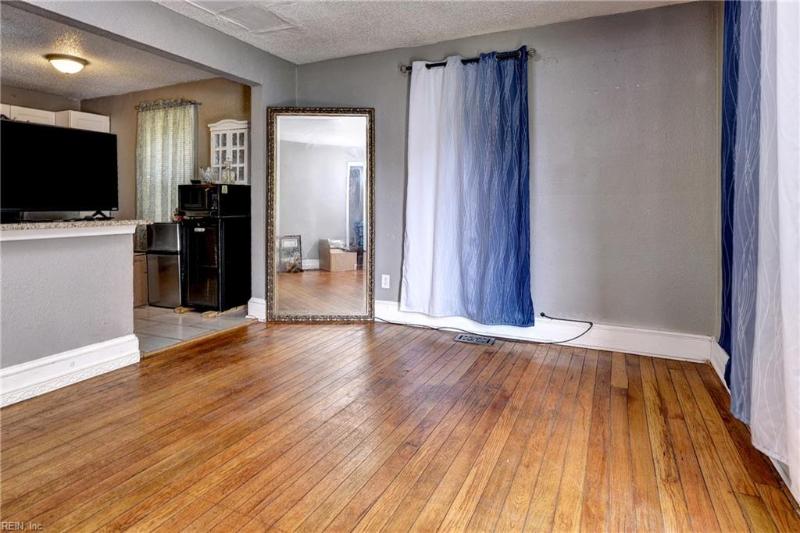 387 Sampson Avenue, Hampton, VA 23661