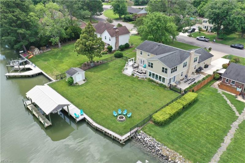  122 Freemoor Poquoson, VA 23662 