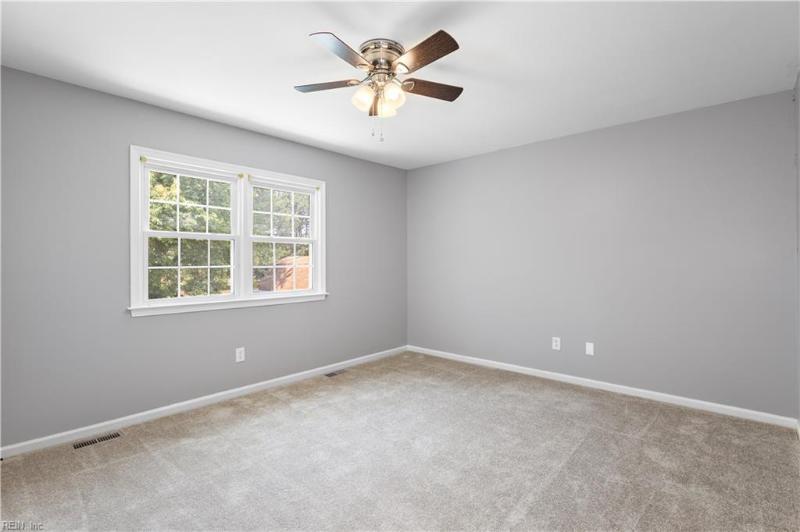 304 Odd Rd, Poquoson, VA 23662 | Slideshow Image #21