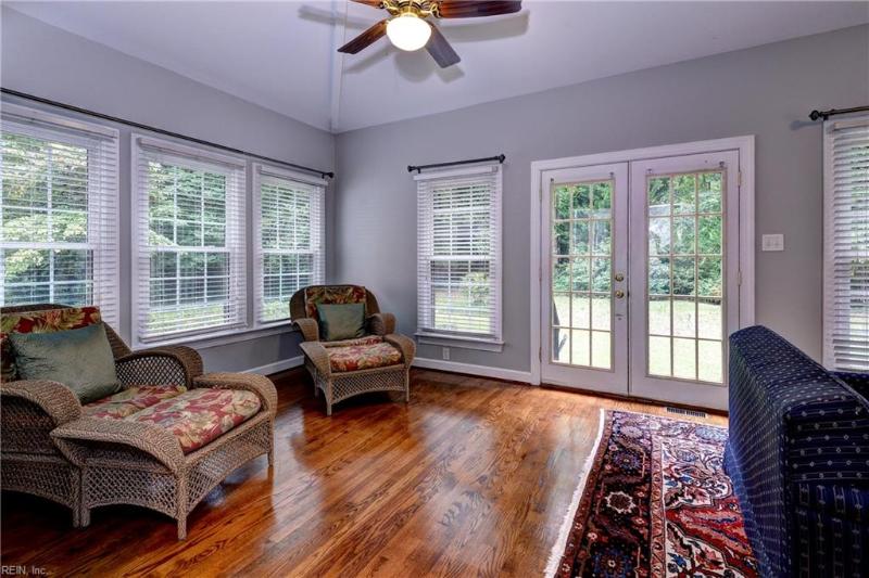 114 Greenway Circle, James City County, VA 23188 | Slideshow Image #11