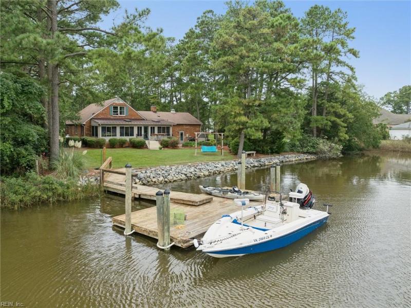 8 Harbour View Drive Poquoson, VA 23662