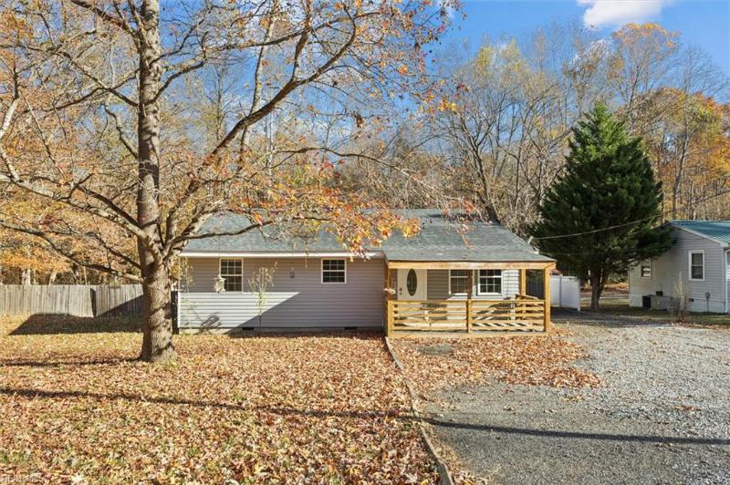 6141 Glenns Road, Gloucester County, VA 23061