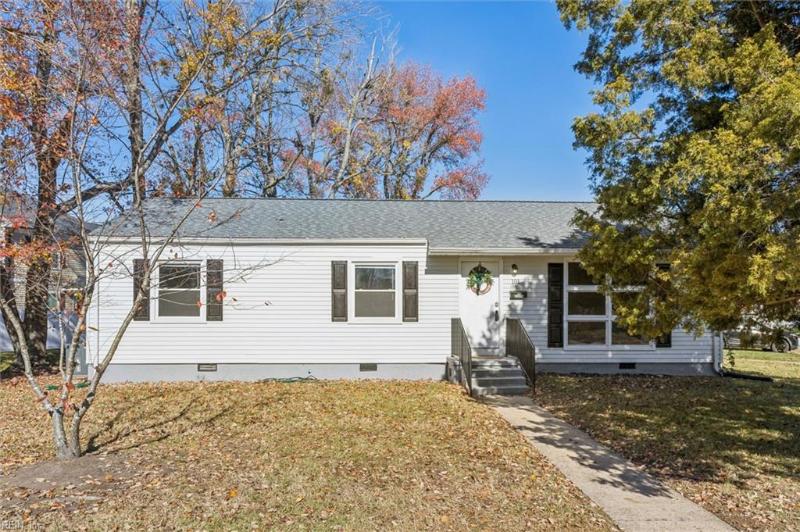 101 Bristol Court, Hampton, VA 23666