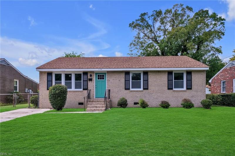 124 Elm Ave Avenue, Portsmouth, VA 23704