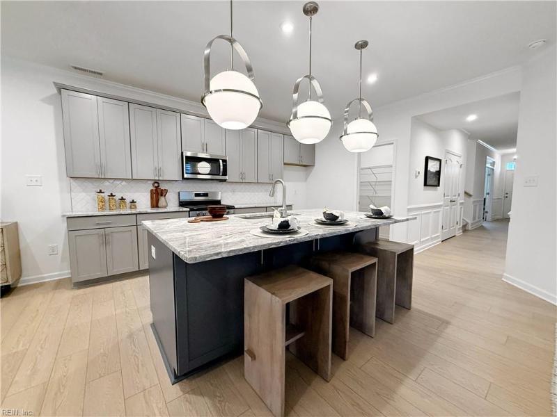  1533 Waltham Lane Newport News, VA 23608 