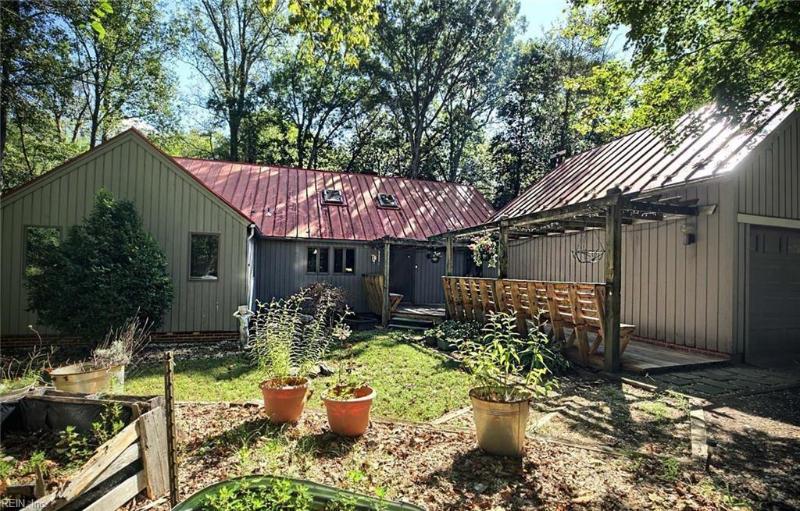 271 Chick Cove Drive, Middlesex County, VA 23070