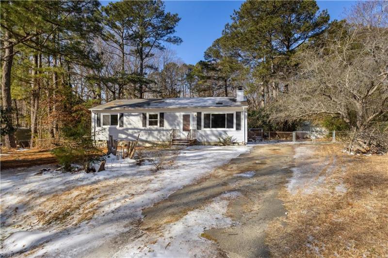 6265 Debbie Circle, Gloucester County, VA 23072