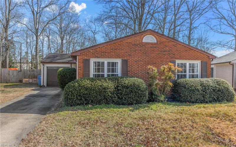 917 Sugar Tree Court, Chesapeake, VA 23320