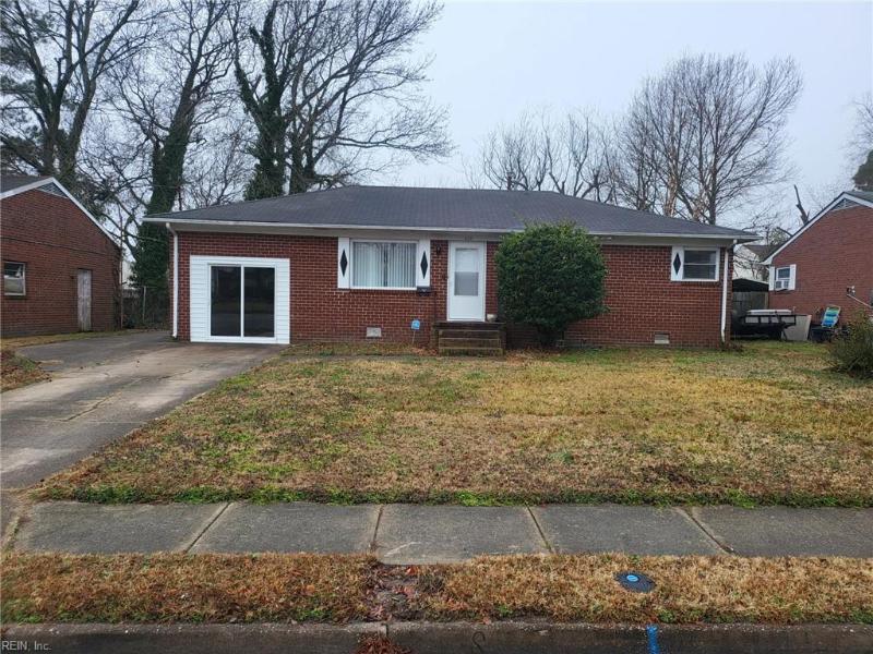 233 Martha Lee Drive, Hampton, VA 23666