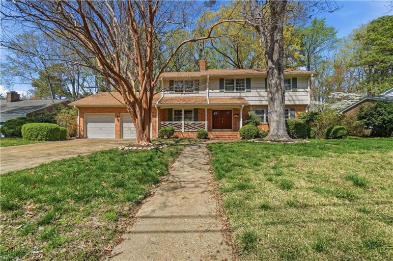  218 Crittenden Lane Newport News, VA 23606 