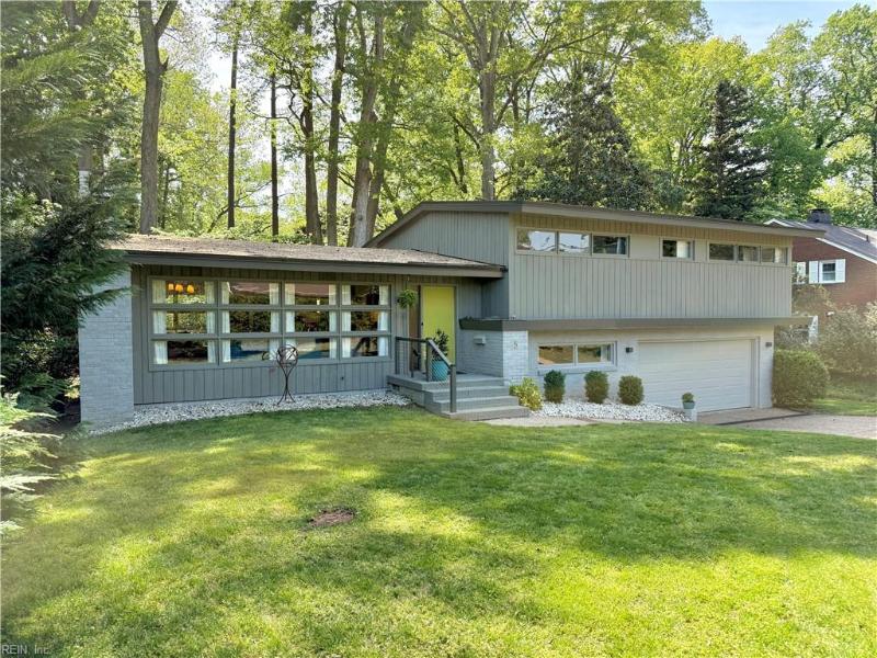  5 Downing Place Newport News, VA 23606 