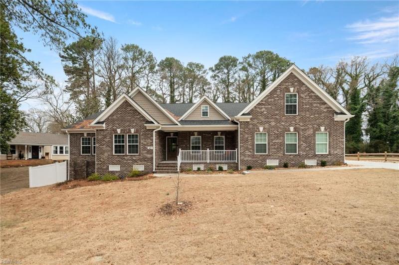  49 James River Lane Newport News, VA 23606 