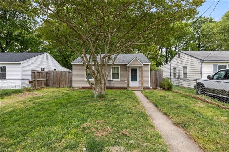 57 Phelps Circle